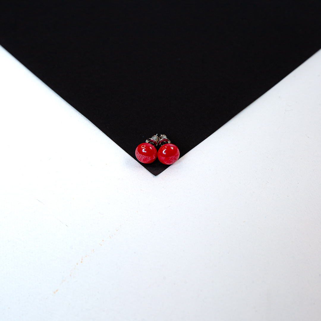 Medium Size Pearl Earring