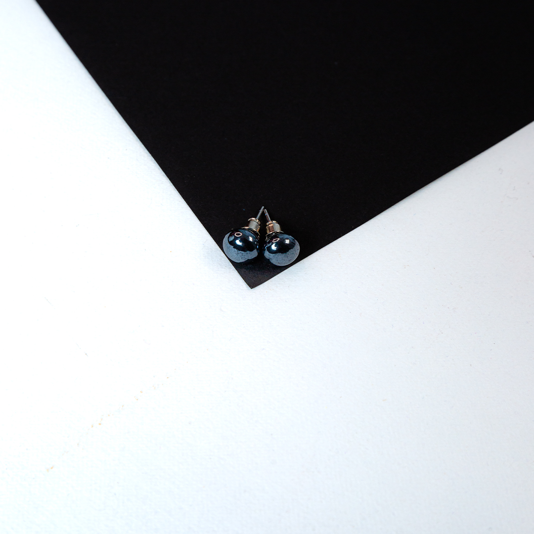 Medium Size Pearl Earring