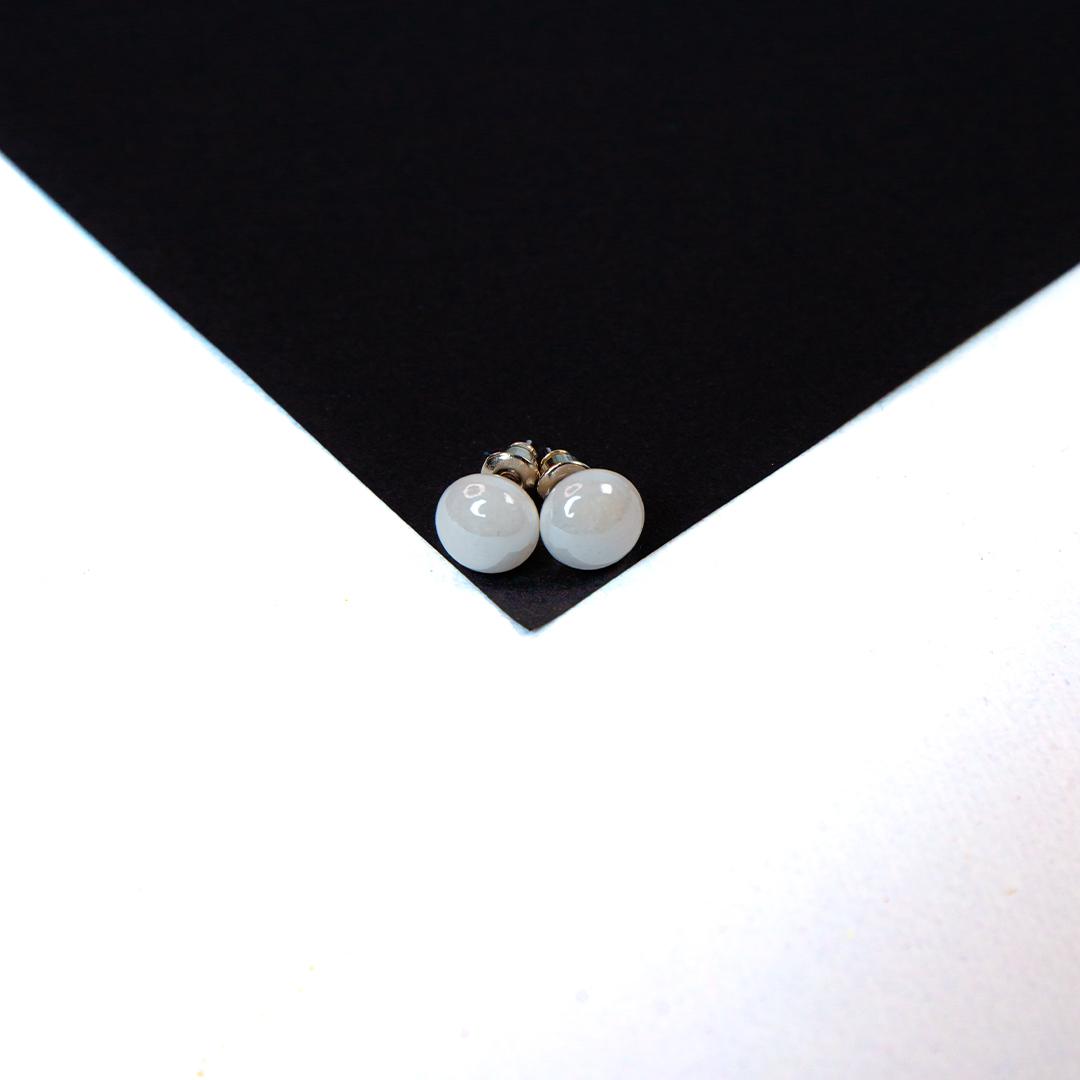Medium Size Pearl Earring