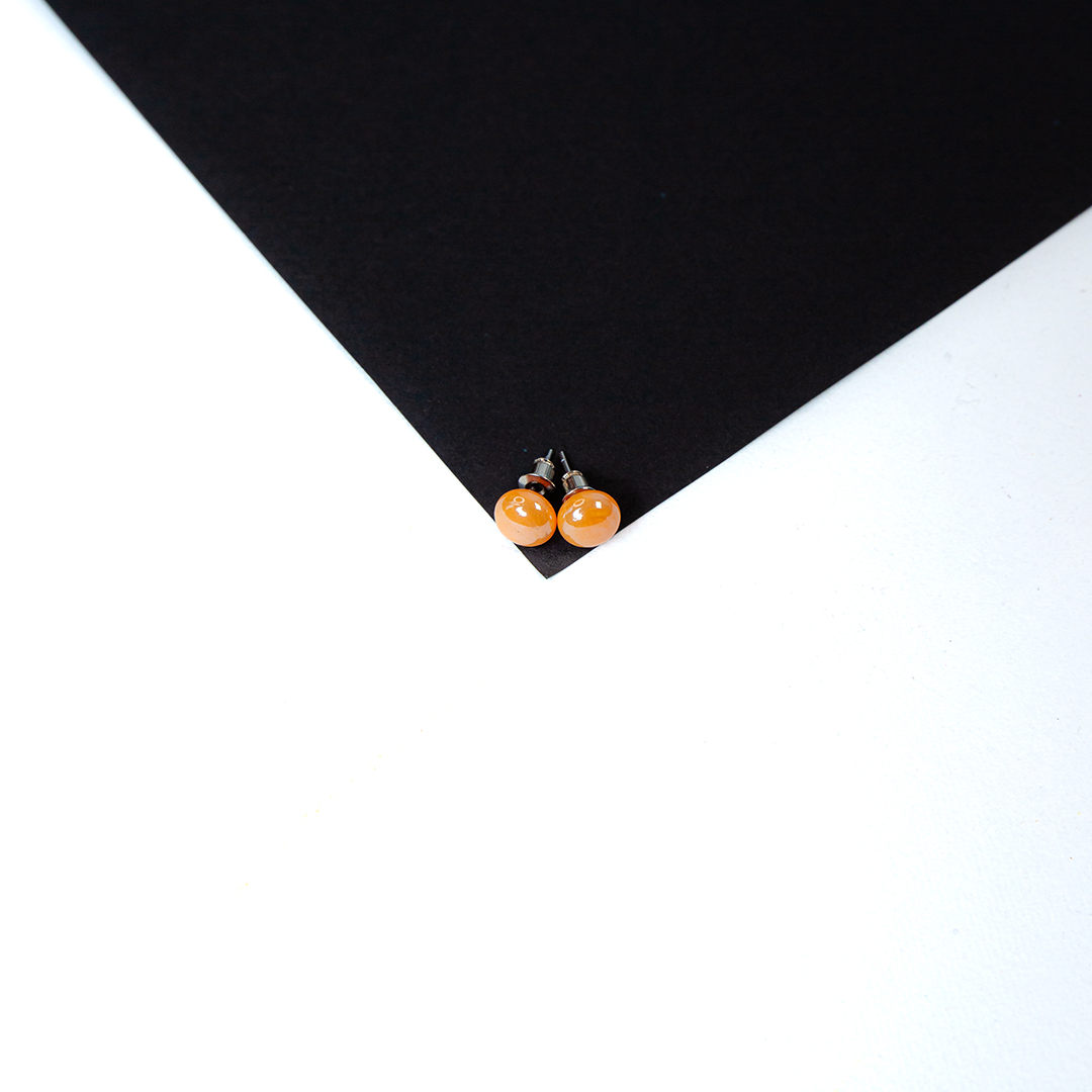 Medium Size Pearl Earring