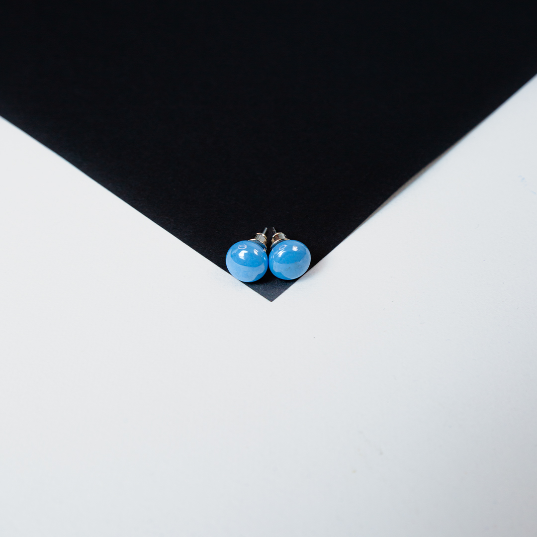 Medium Size Pearl Earring