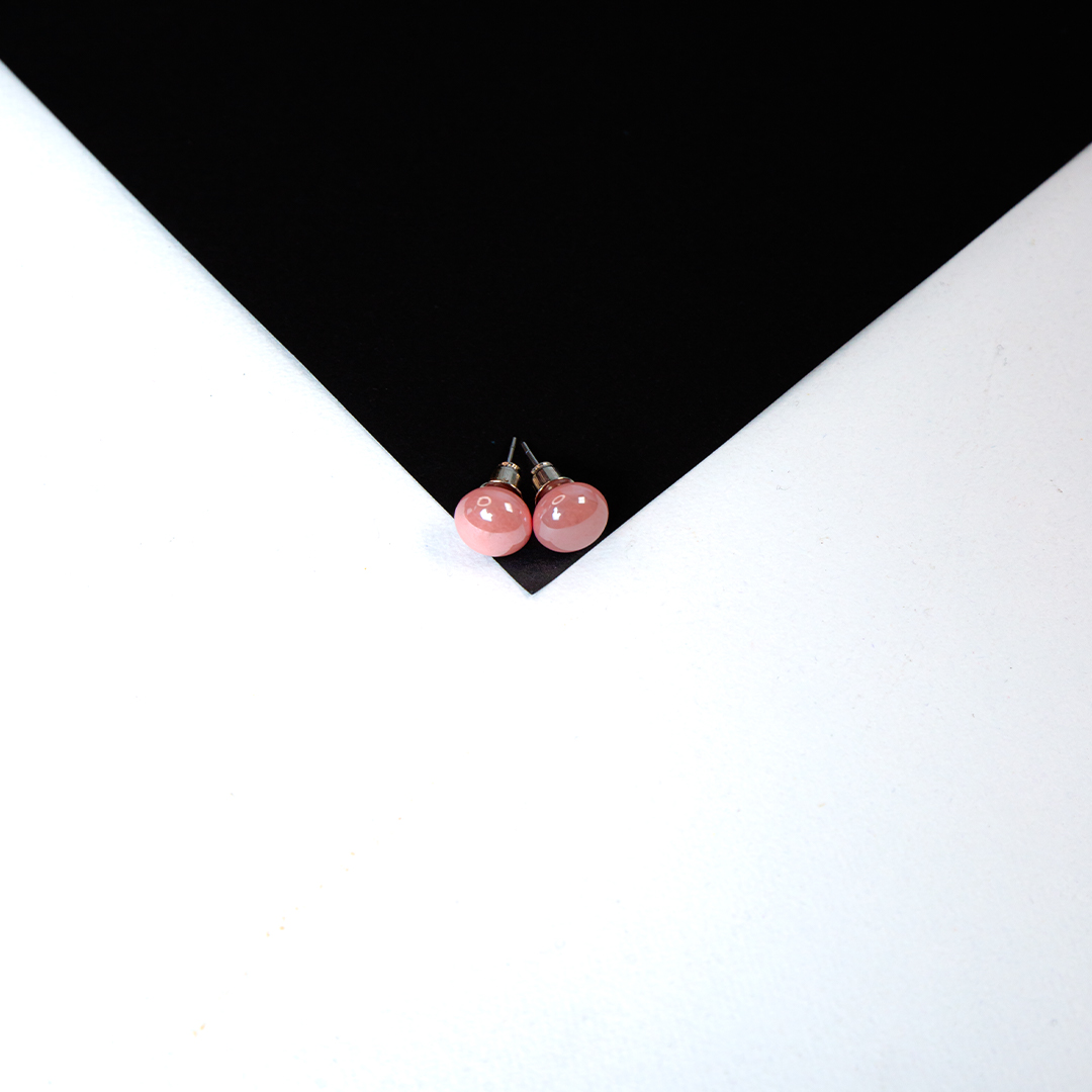 Medium Size Pearl Earring