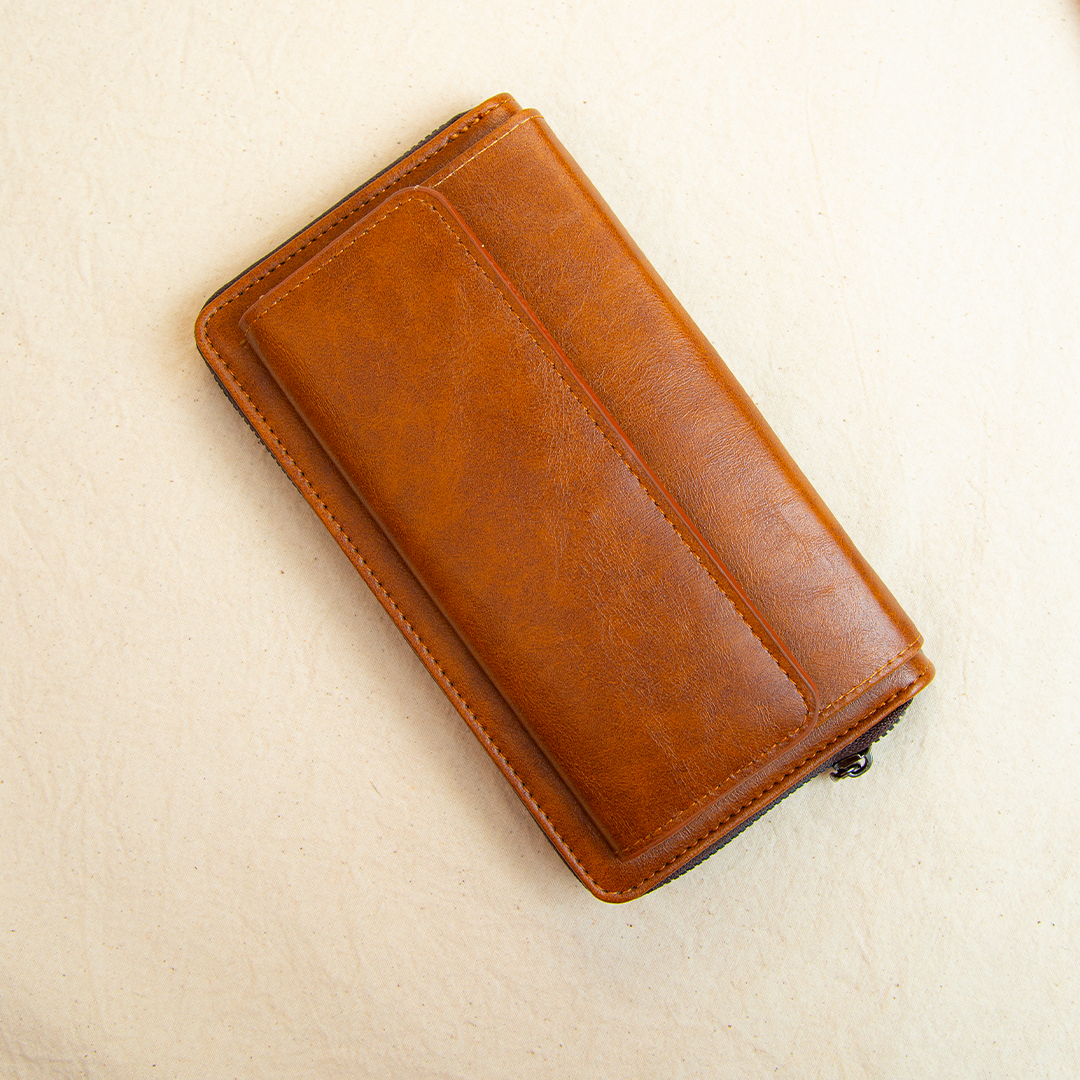 Women One Shipper Wallet (D- 820)