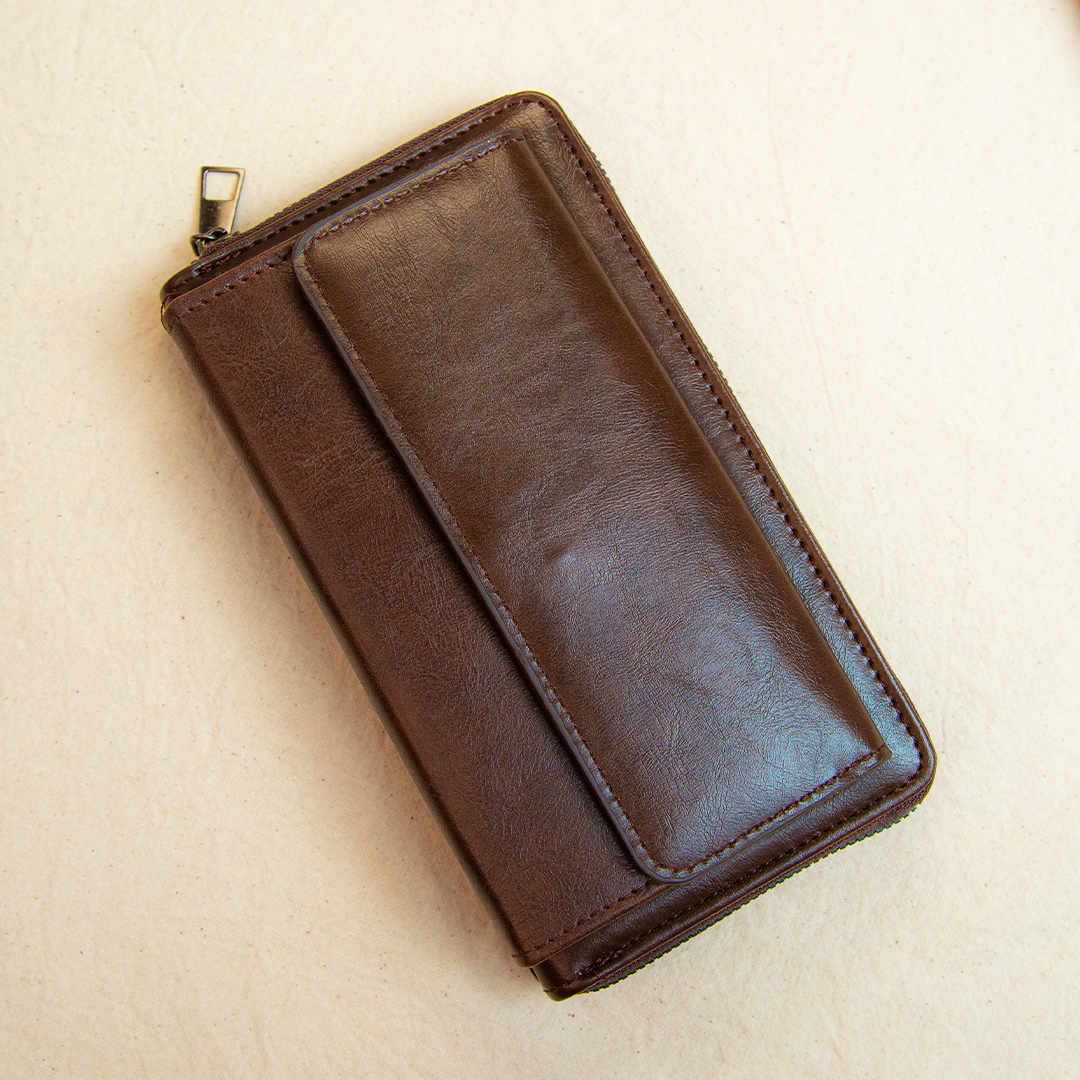 Women One Shipper Wallet (D- 820)