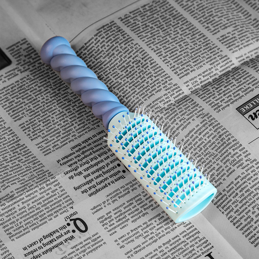 Cute Fashion Comb  (D- 834)