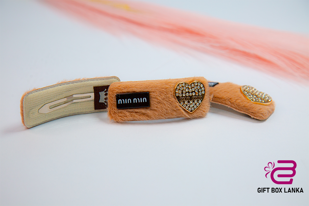 Fluffy Heart Hair Clips (D- 844)