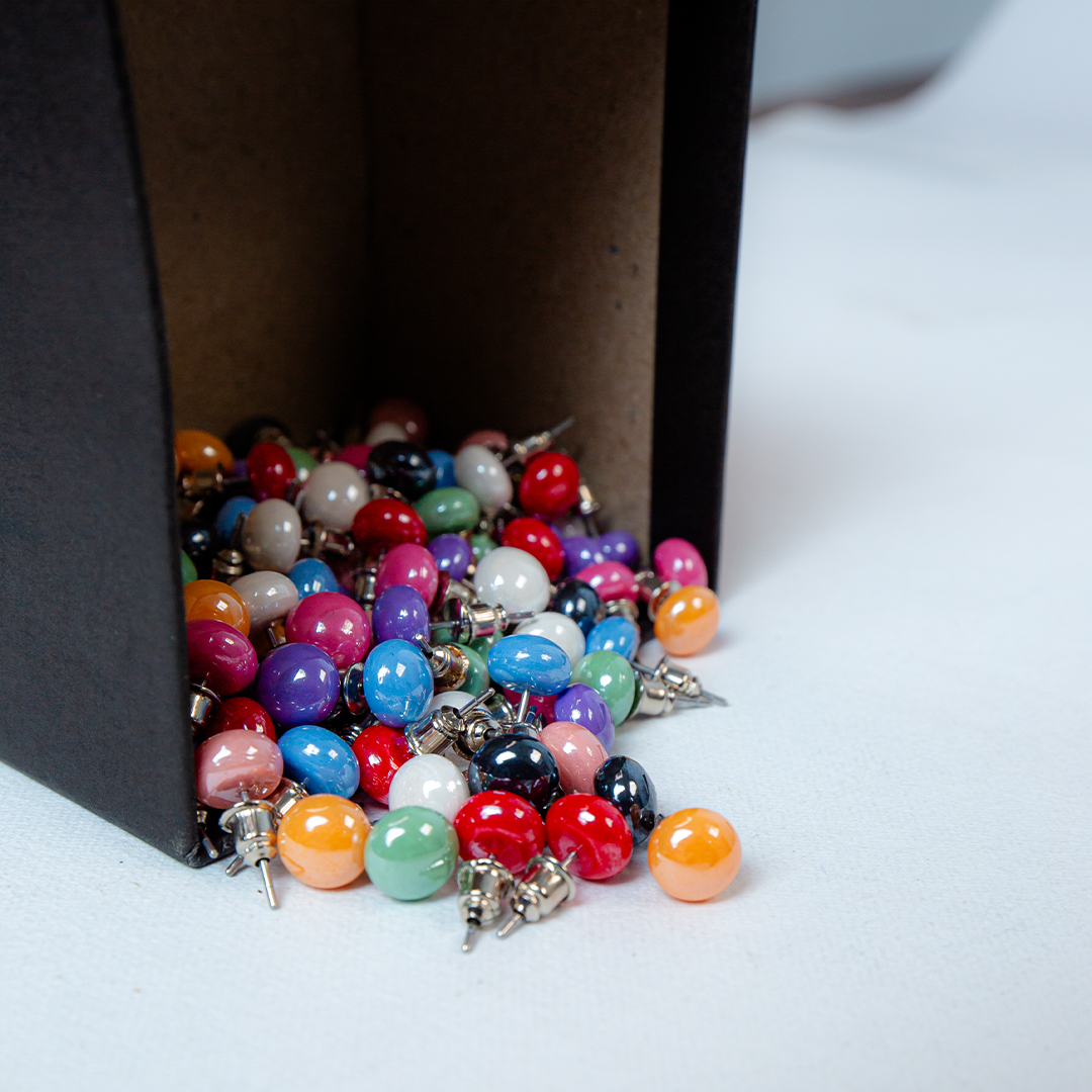 Medium Size Pearl Earring