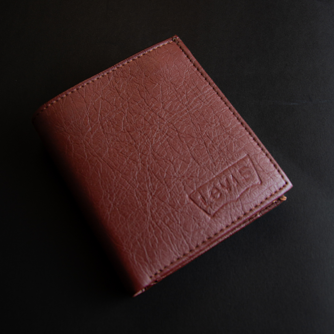 Levis Men Wallets  (D-737)