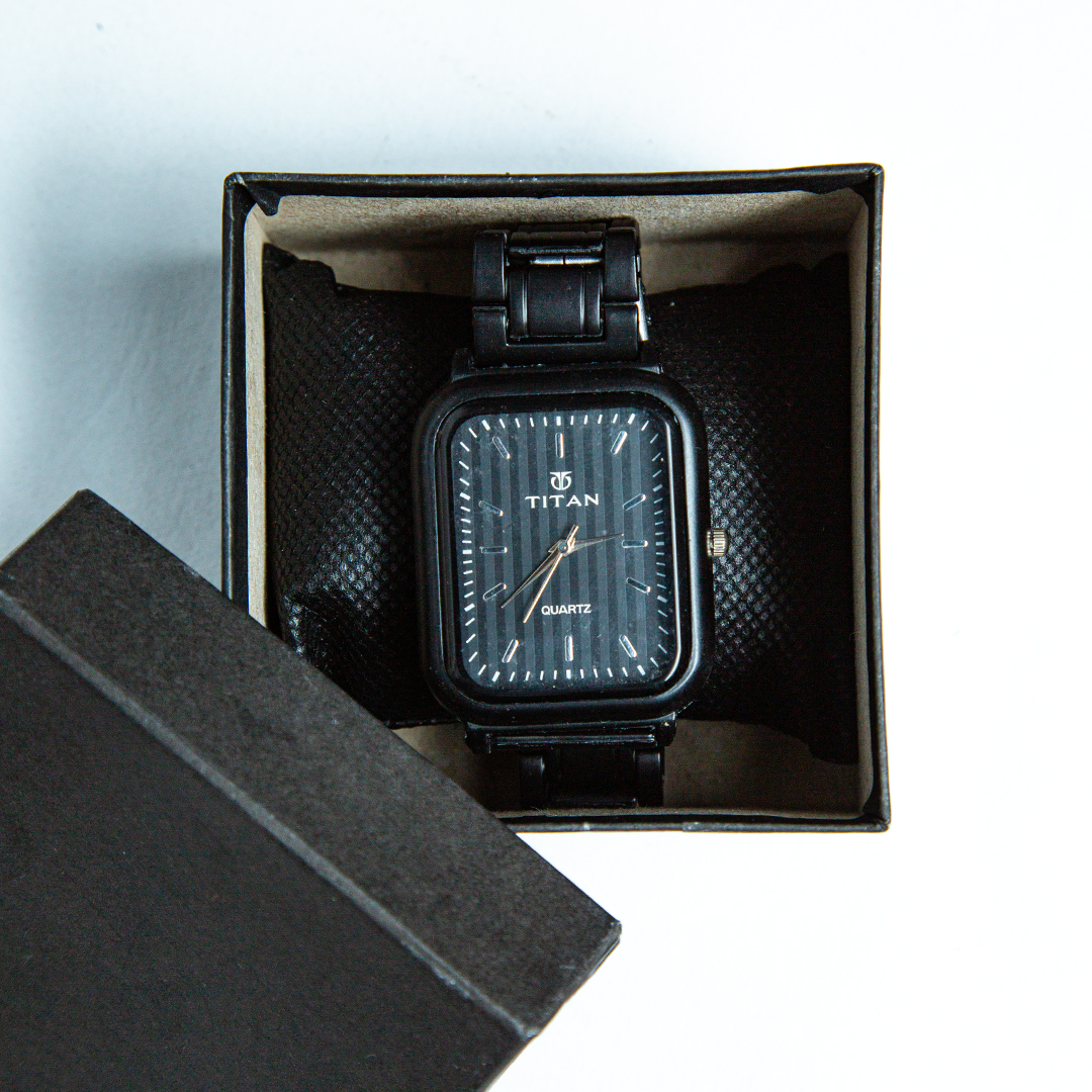 Titan Men Watch W004 (D- 259)