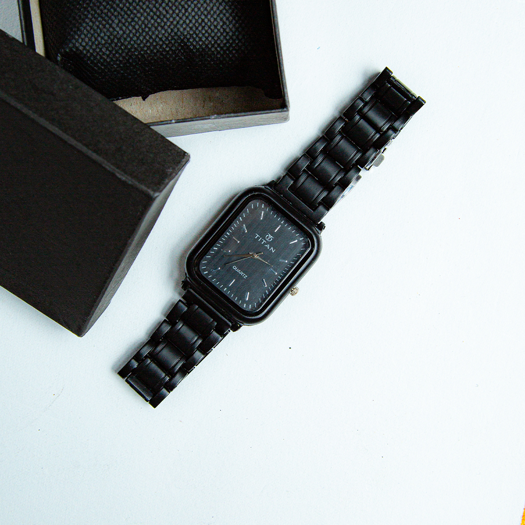 Titan Men Watch W004 (D- 259)