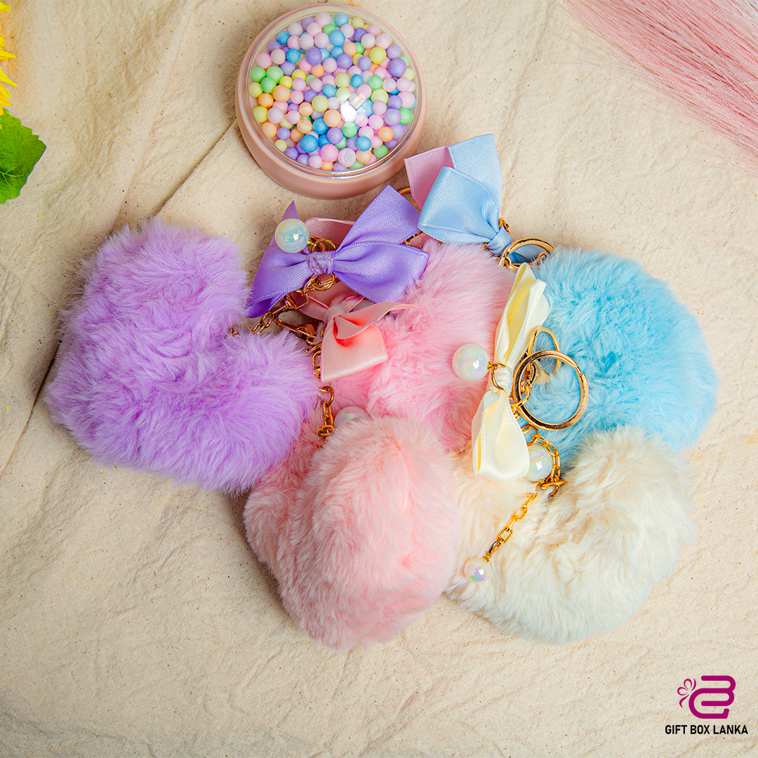 Fluffy Heart Keytag (D- 1235)