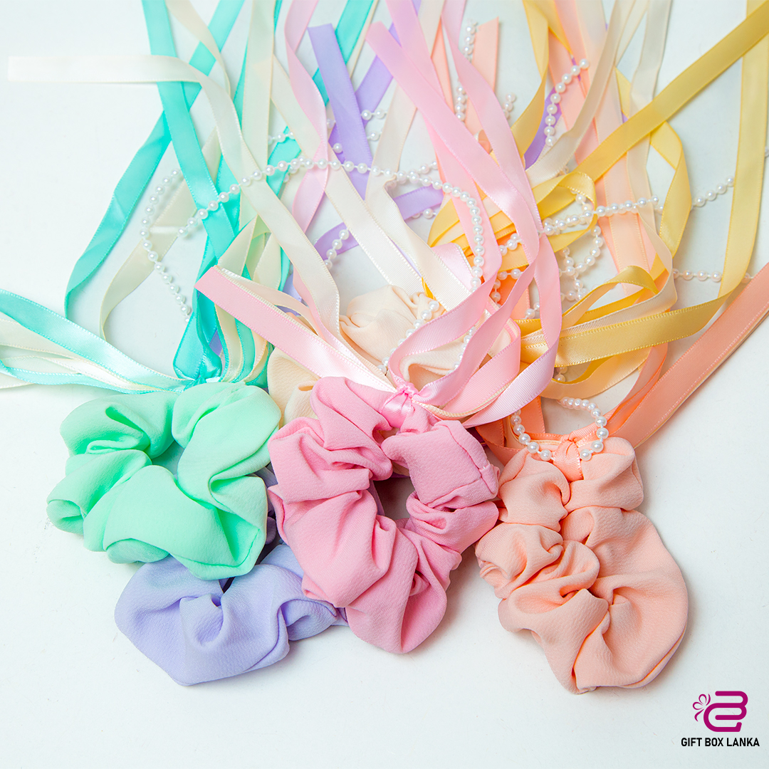 Cute Pearl Ribbon Design Scrunchy (D- 1278)