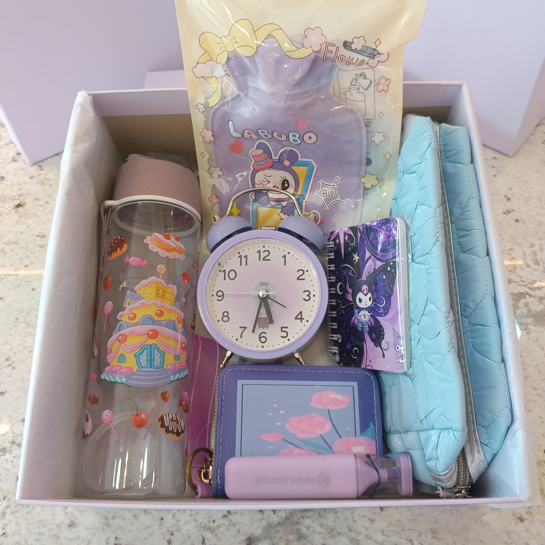 Cute Girl Gift Box (D-132)