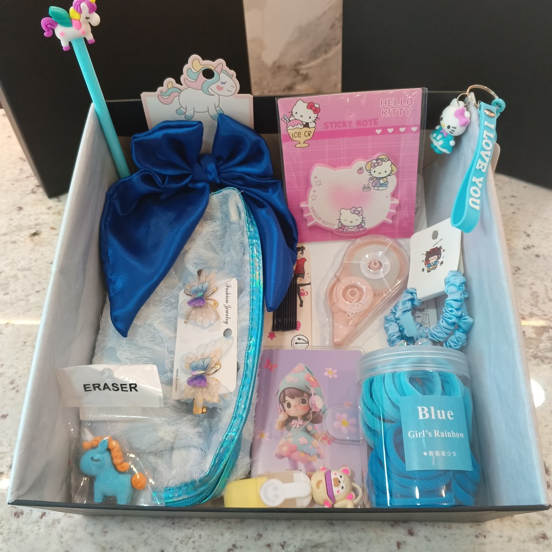 Cute Essentials Box (D-111)