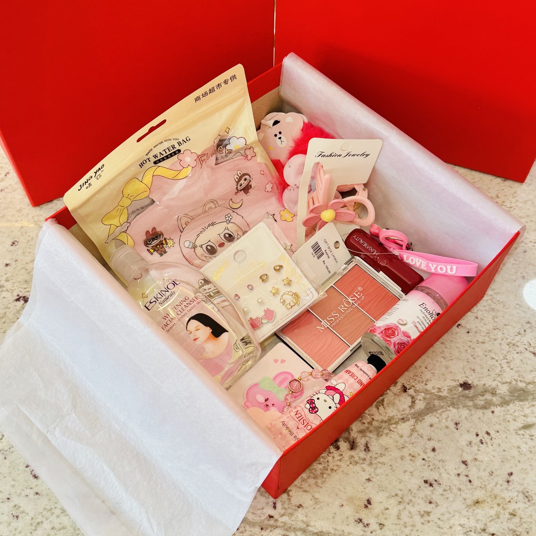 Valentine Special Gift Box (D-137)